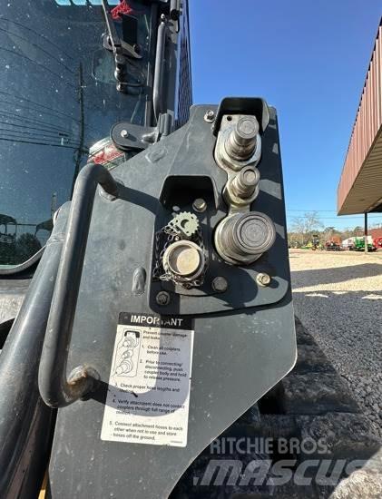 John Deere 317G 滑移轉向裝載機