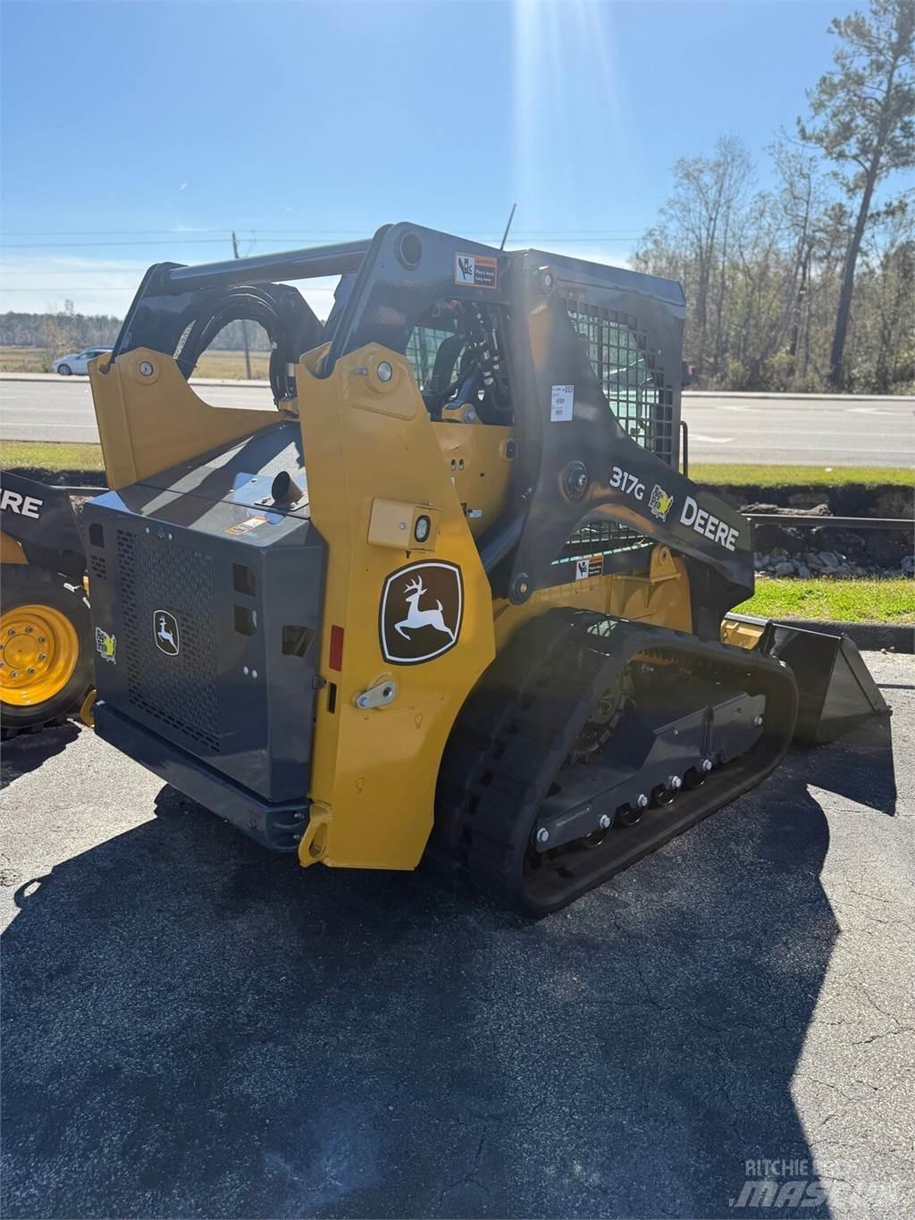John Deere 317G 小型裝載機
