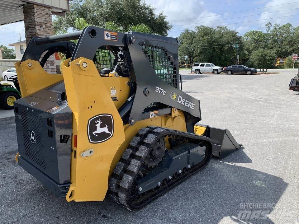 John Deere 317G 滑移轉向裝載機