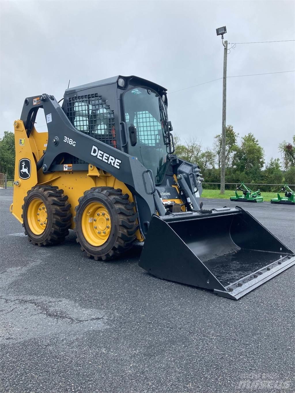 John Deere 318G 滑移轉向裝載機