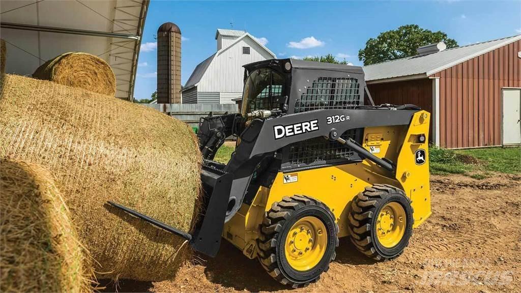 John Deere 318G 滑移轉向裝載機