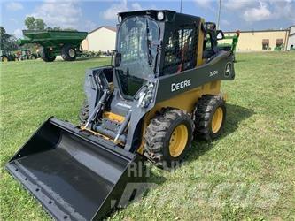 John Deere 320G 滑移轉向裝載機