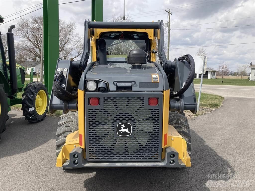 John Deere 324G 滑移轉向裝載機