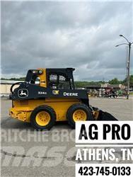 John Deere 324G 滑移轉向裝載機