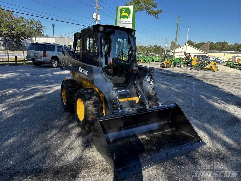 John Deere 324G 滑移轉向裝載機