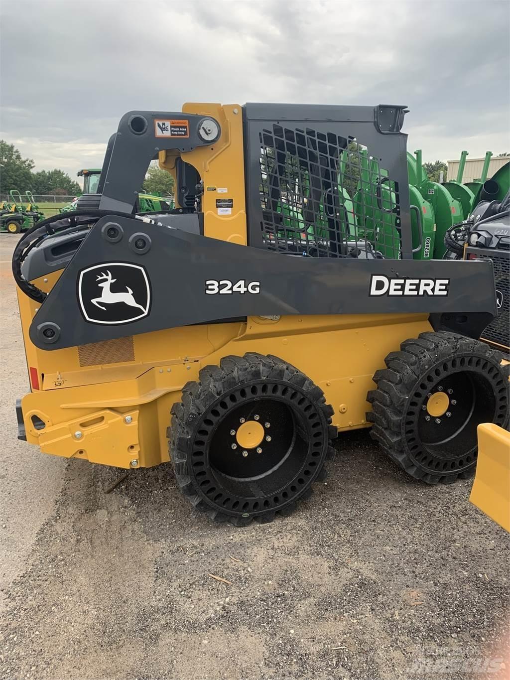 John Deere 324G 滑移轉向裝載機