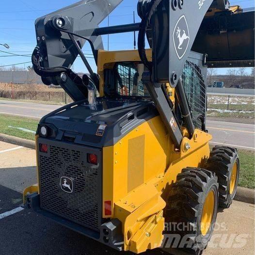 John Deere 324G 滑移轉向裝載機