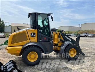 John Deere 324P 輪胎式裝載機