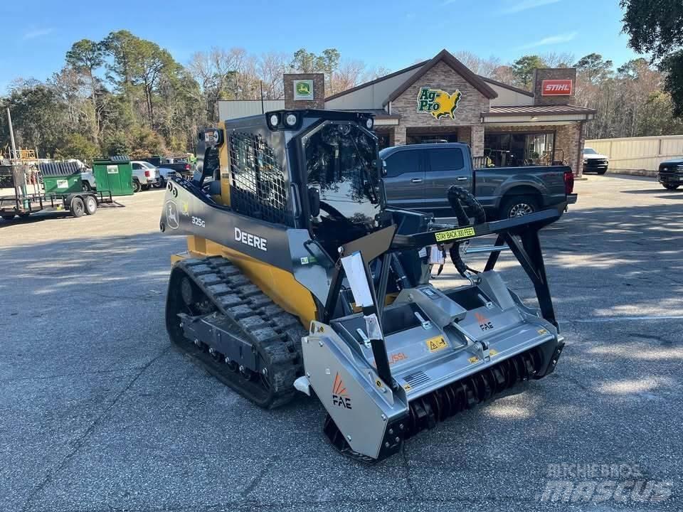 John Deere 325G 小型裝載機