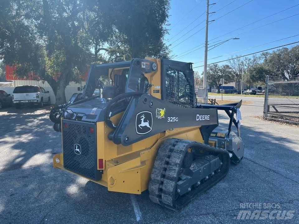 John Deere 325G 小型裝載機