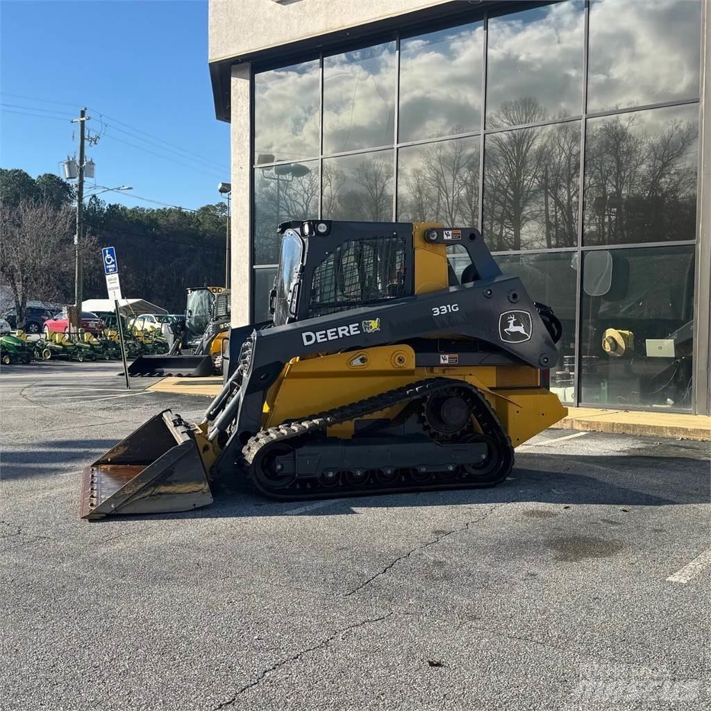 John Deere 331G 小型裝載機