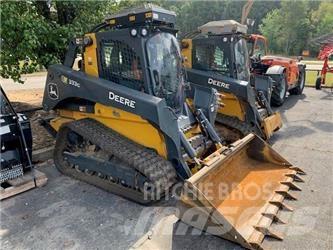 John Deere 333G 小型裝載機