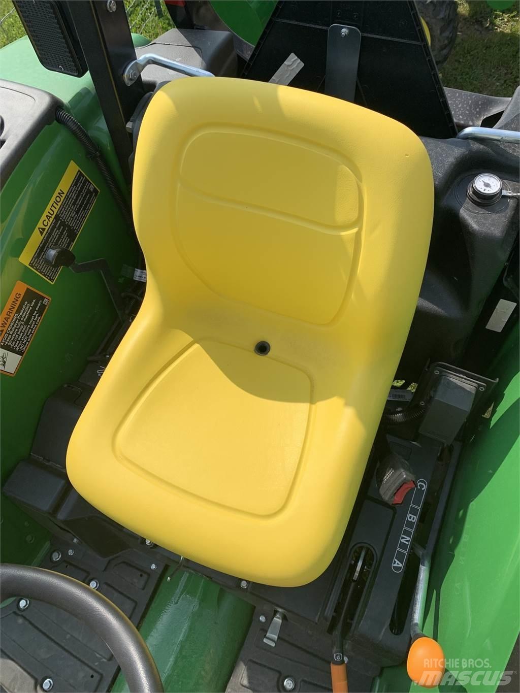John Deere 4044M 曳引機