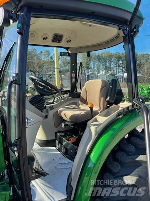 John Deere 4044R 曳引機