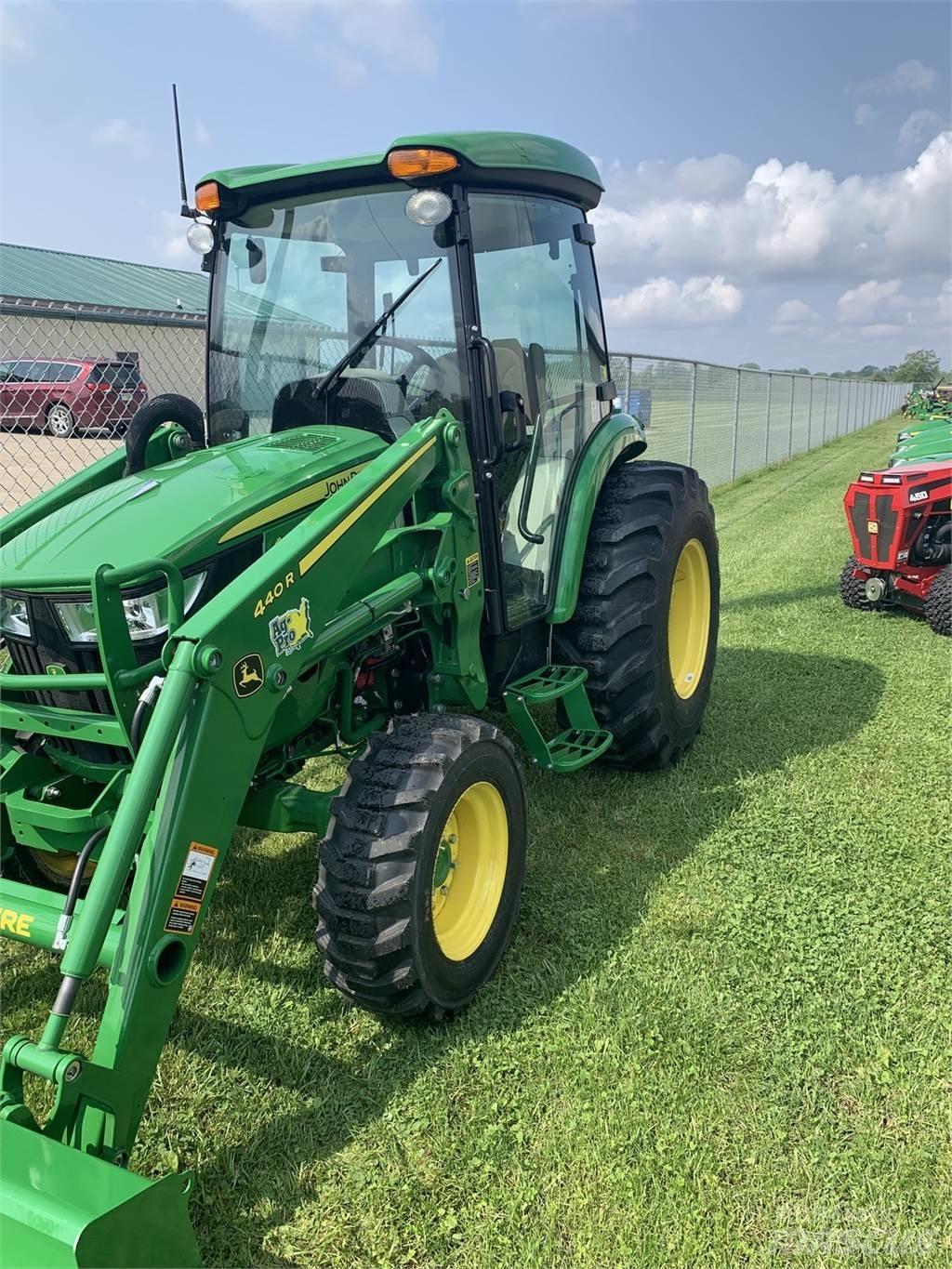 John Deere 4044R 曳引機