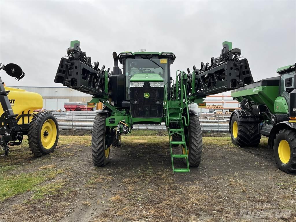 John Deere 412R 牽引式噴霧機