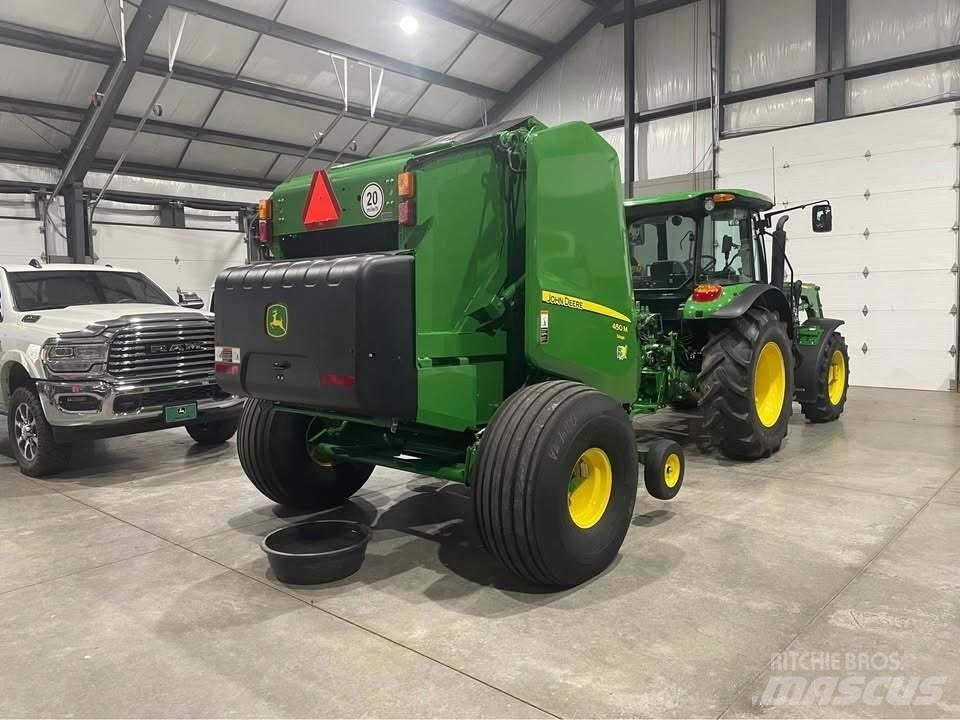 John Deere 450M 圓型牧草打包機
