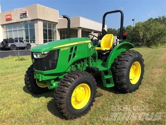 John Deere 5045E 曳引機