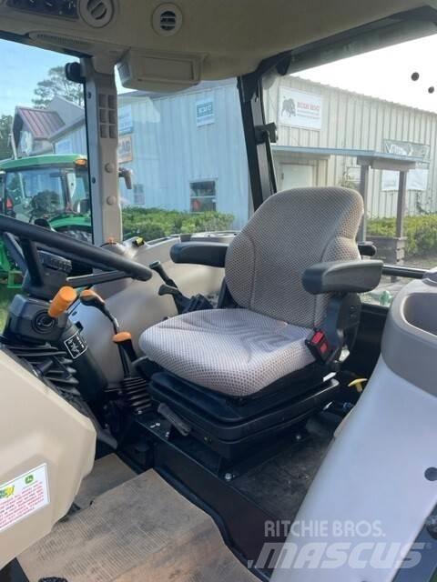 John Deere 5067E 曳引機