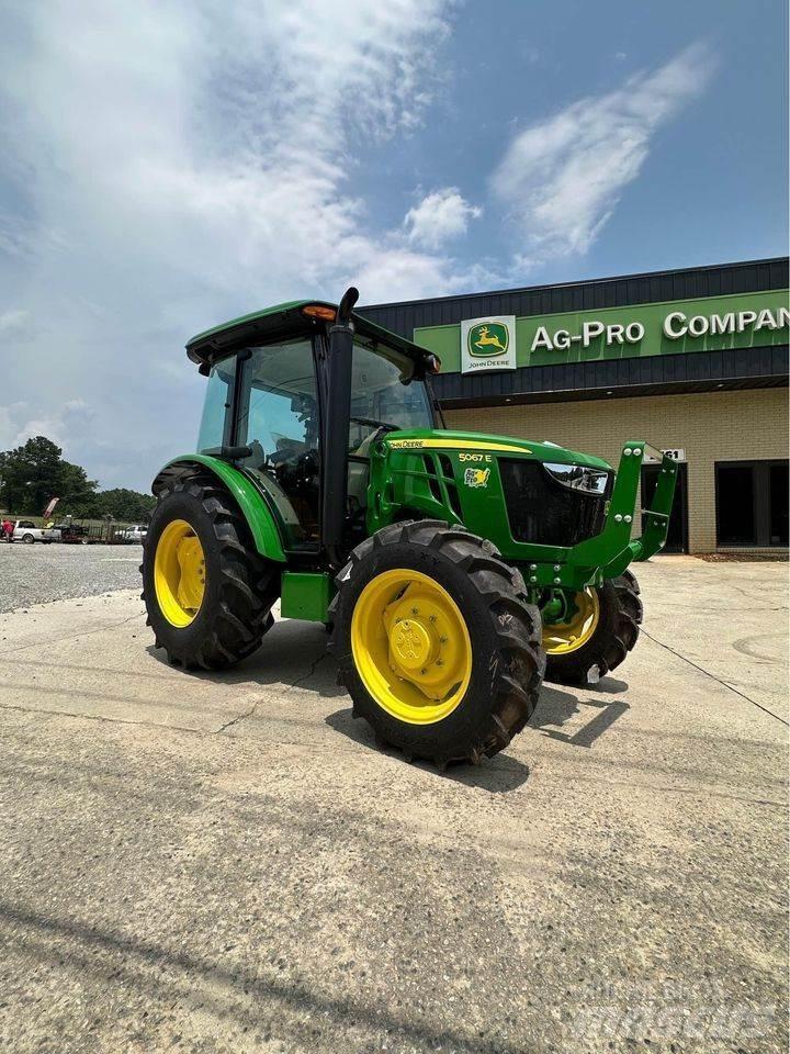 John Deere 5067E 曳引機