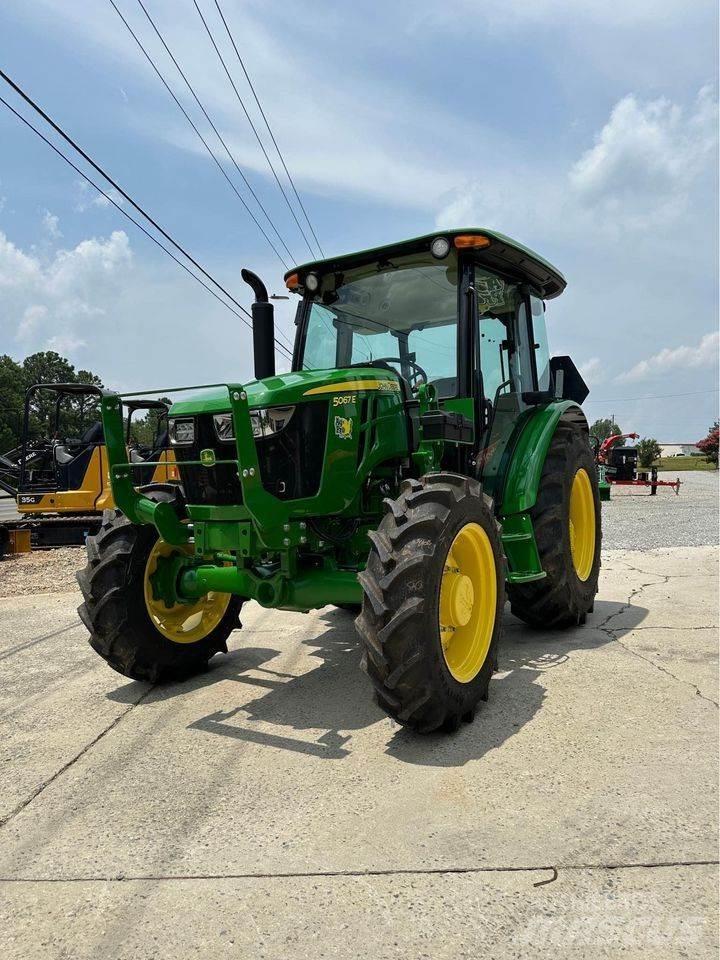 John Deere 5067E 曳引機