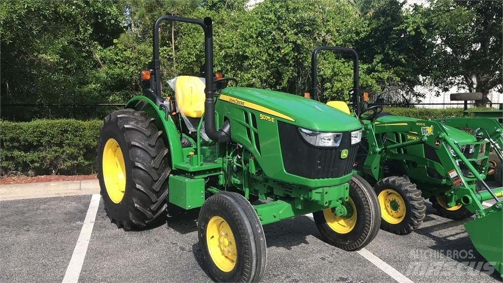 John Deere 5075E 曳引機