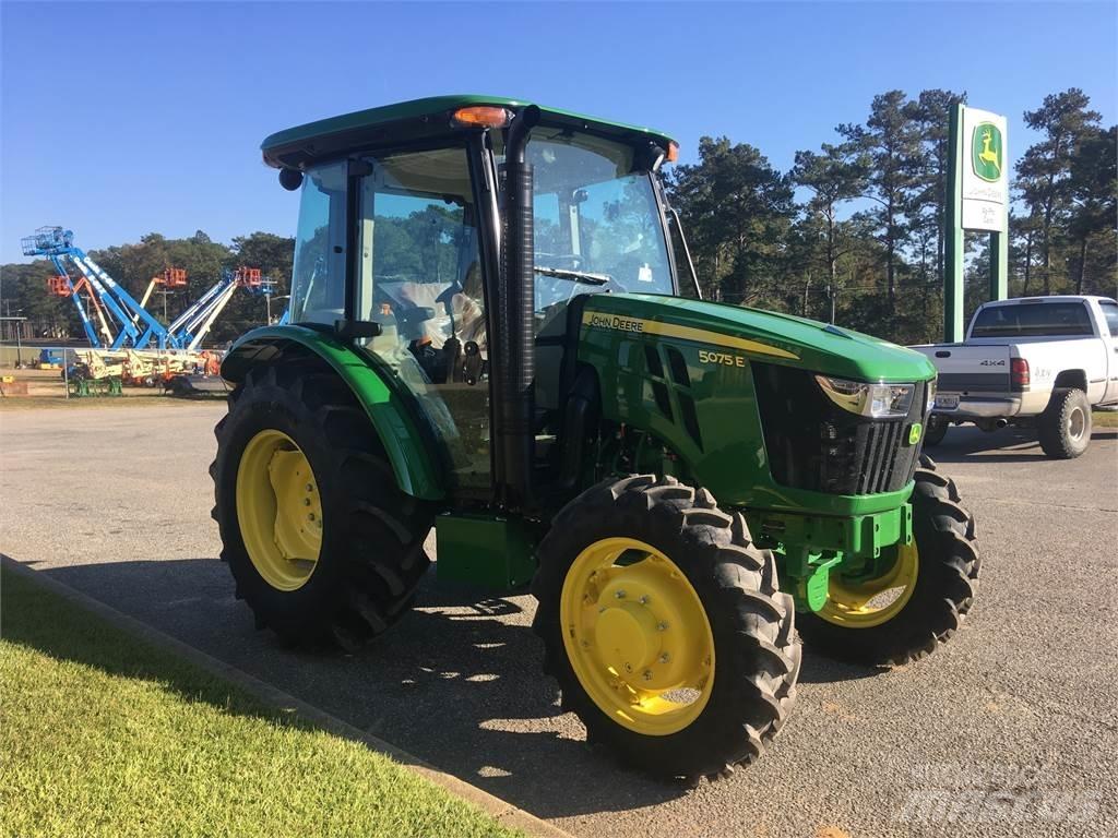 John Deere 5075E 曳引機