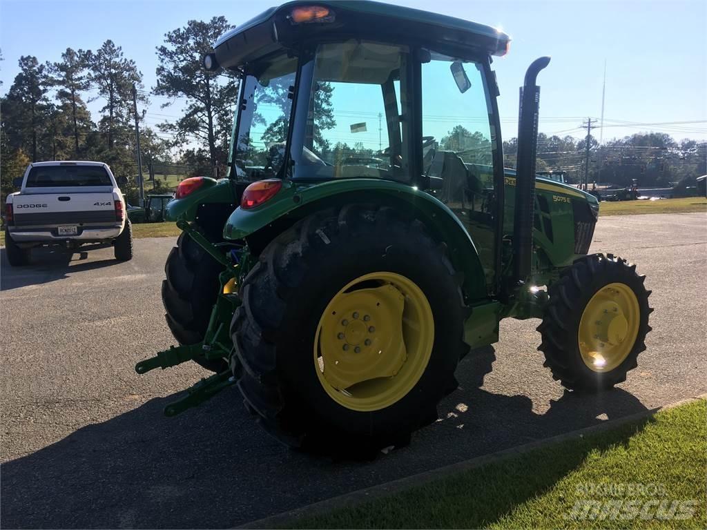 John Deere 5075E 曳引機