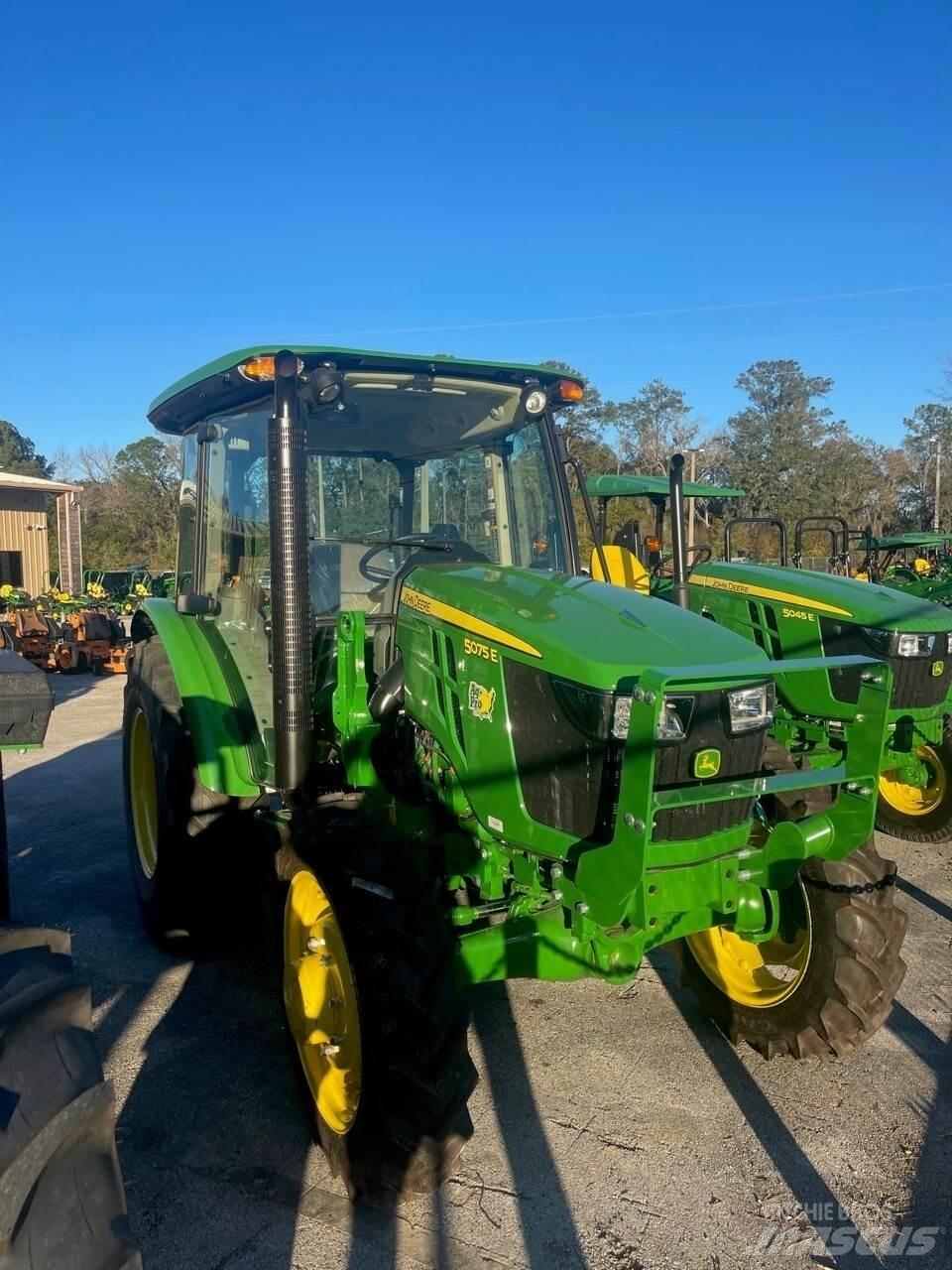 John Deere 5075E 曳引機