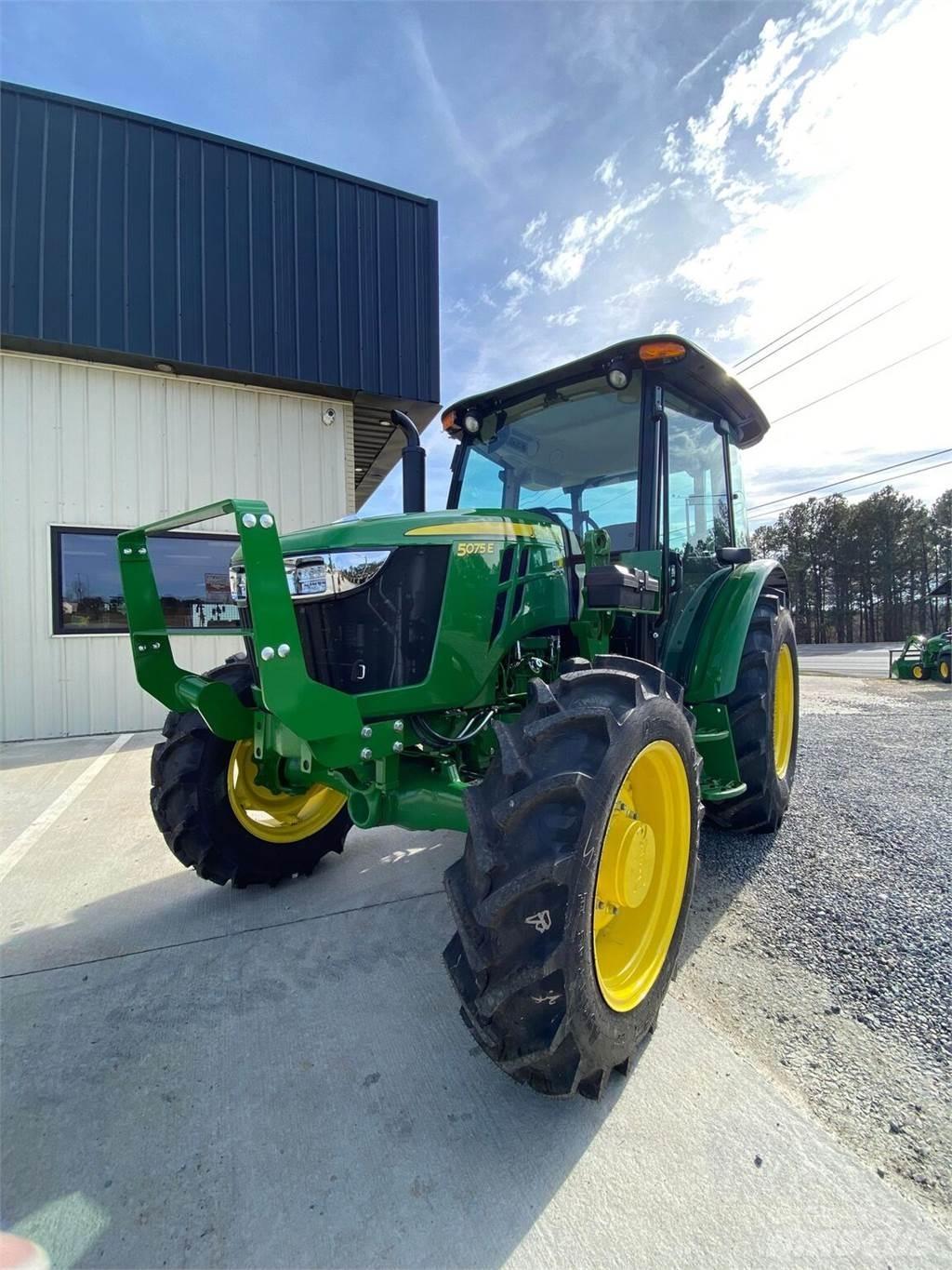 John Deere 5075E 曳引機