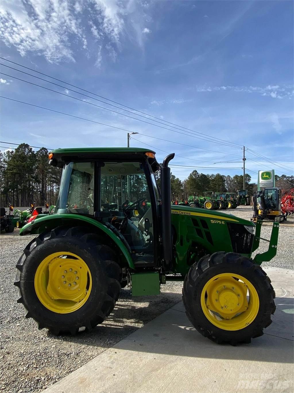 John Deere 5075E 曳引機