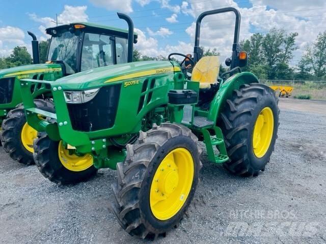 John Deere 5075E 曳引機