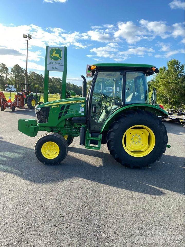 John Deere 5075E 曳引機