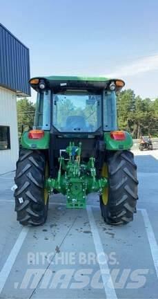 John Deere 5100E 小型曳引機