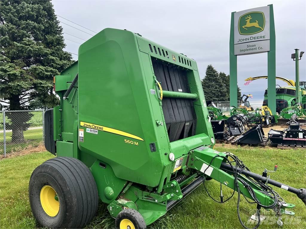 John Deere 560M 圓型牧草打包機