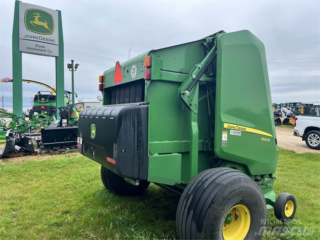 John Deere 560M 圓型牧草打包機