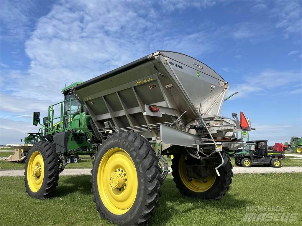 John Deere 600R 牽引式噴霧機