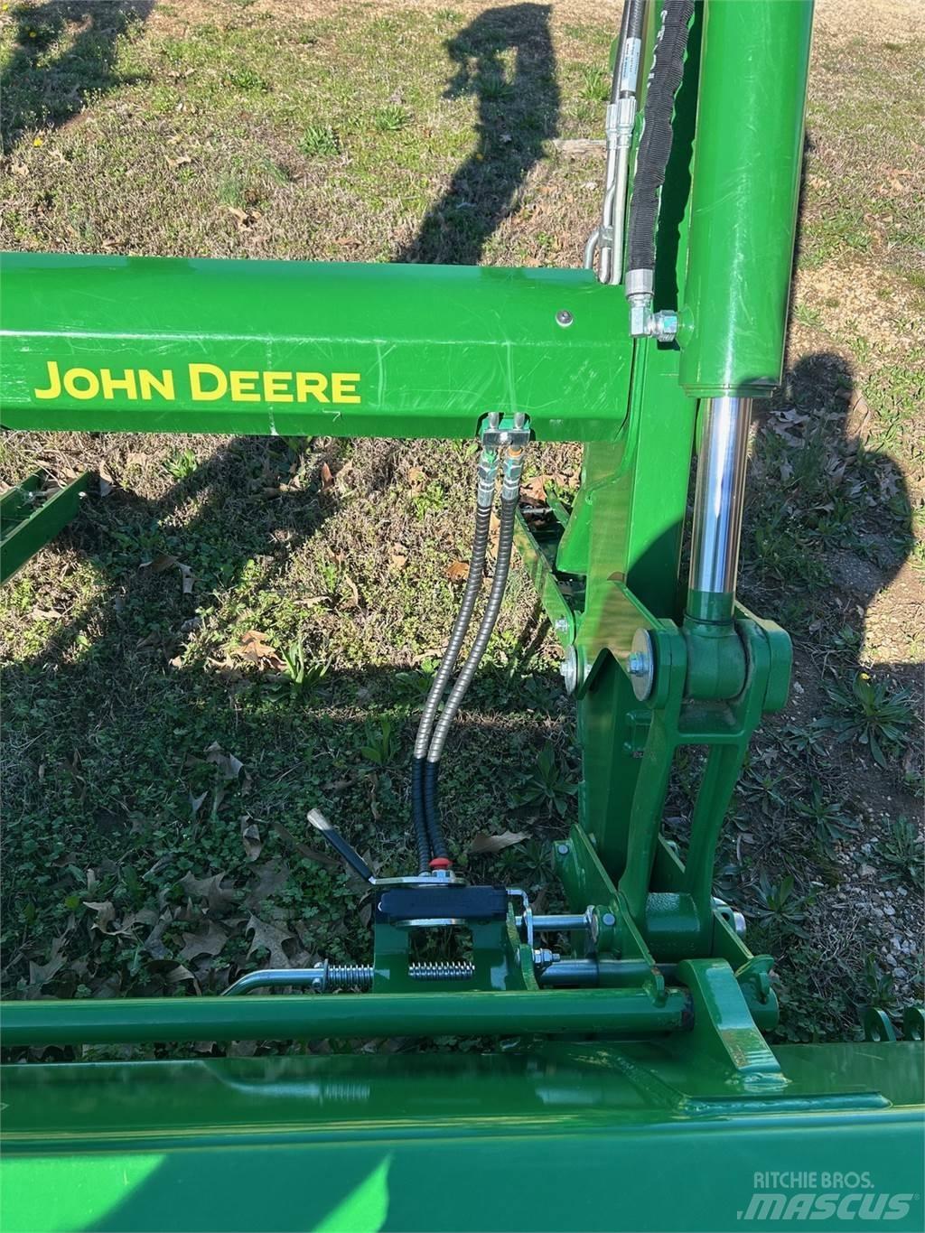 John Deere 600R 曳引機