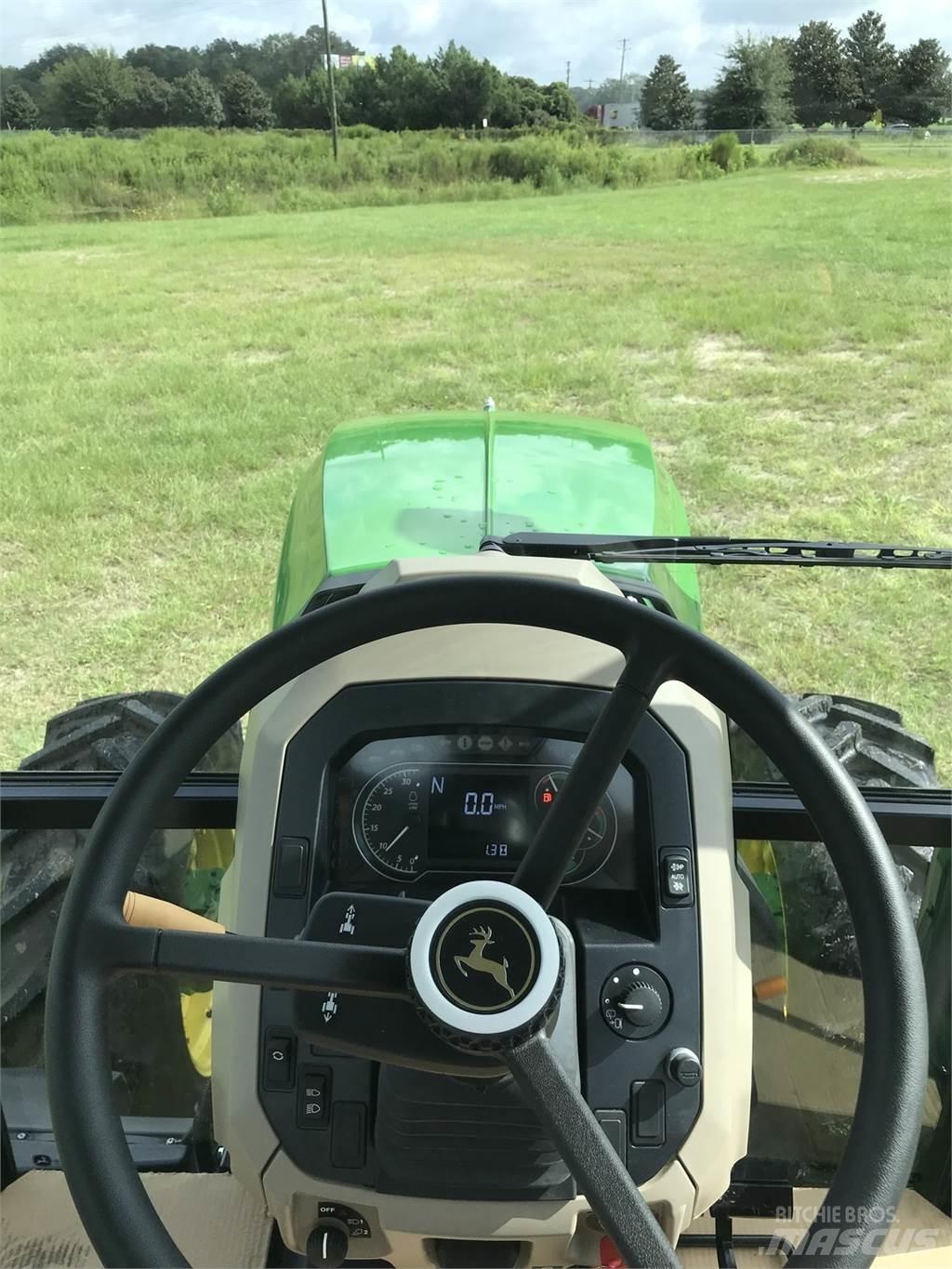 John Deere 6105E 曳引機