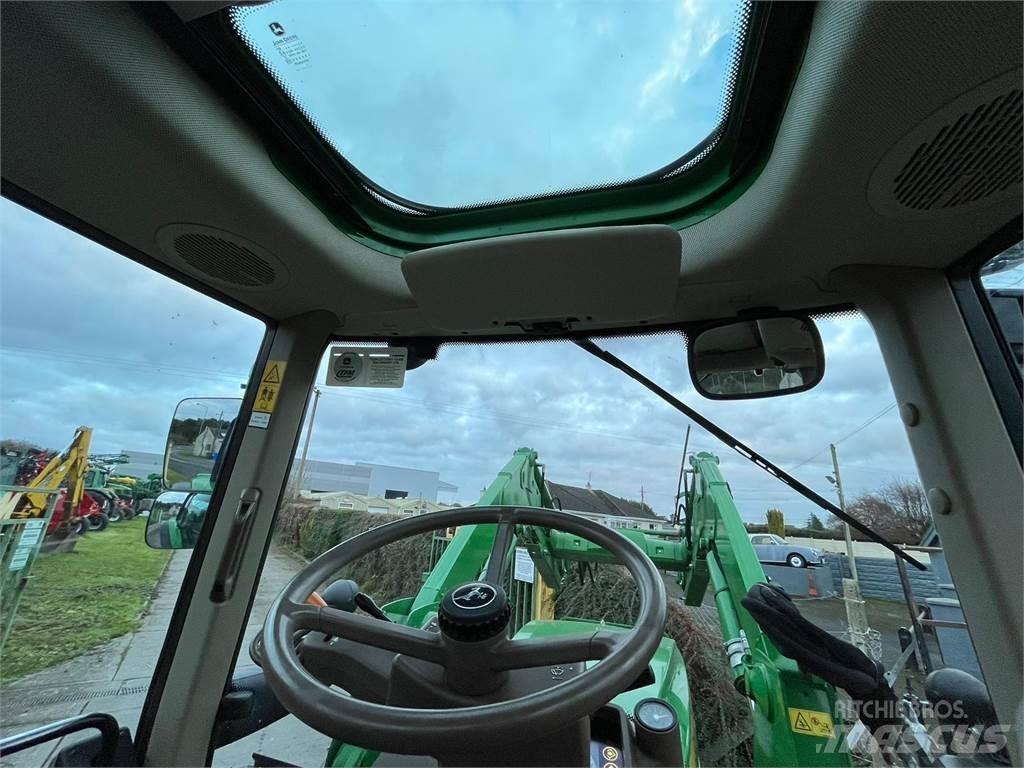 John Deere 6110M 曳引機