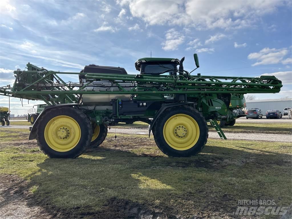 John Deere 612R 牽引式噴霧機