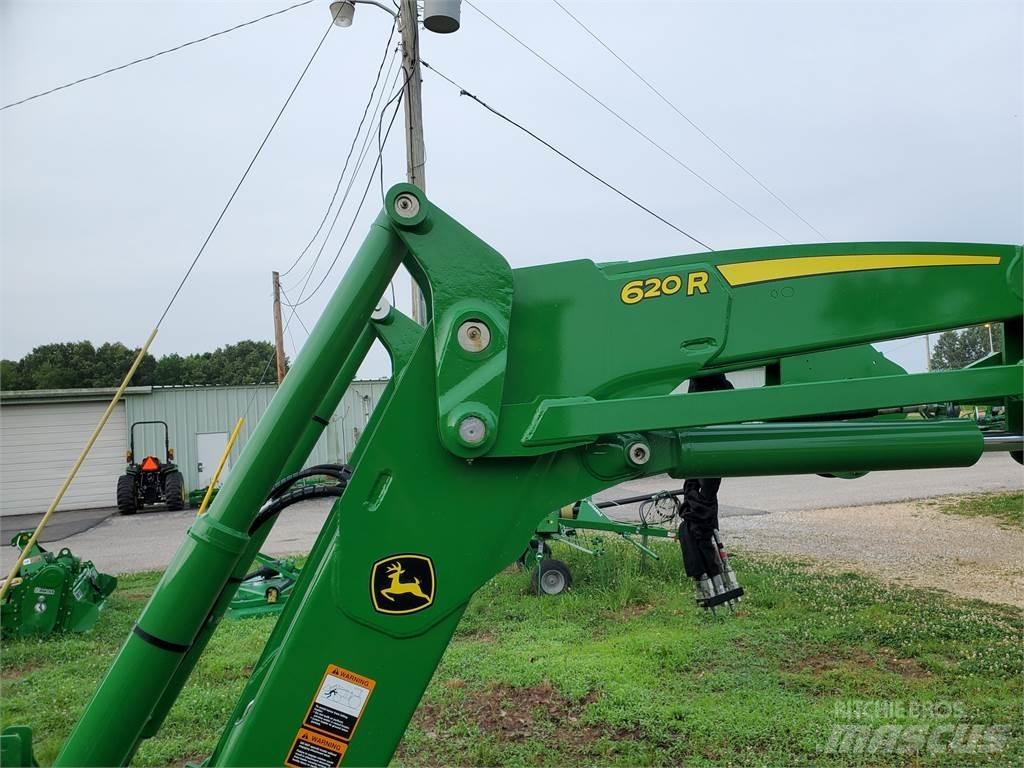 John Deere 620R 曳引機