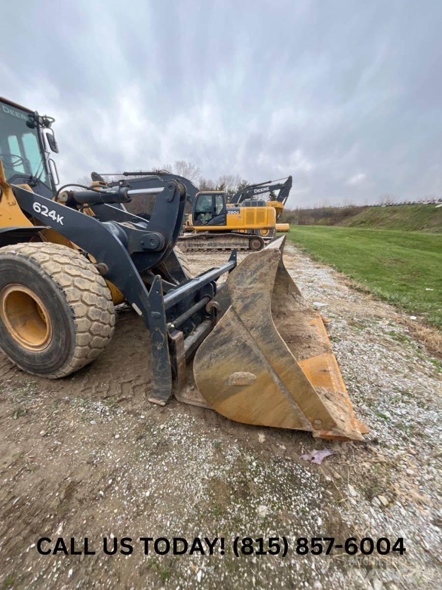 John Deere 624K 輪胎式裝載機