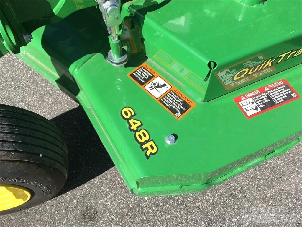 John Deere 648R 騎乘式割草機