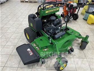 John Deere 661R 騎乘式割草機