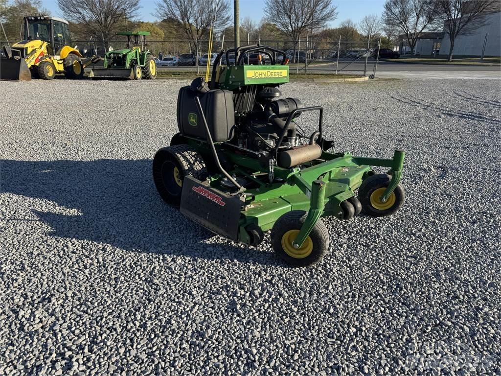 John Deere 661R 騎乘式割草機