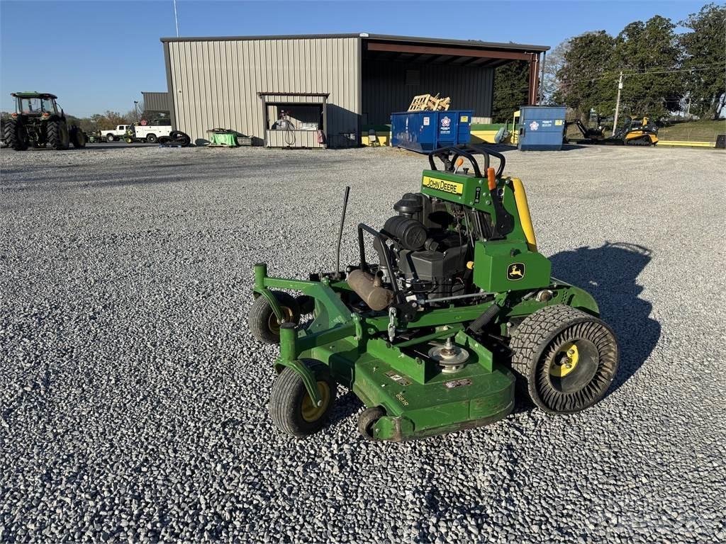 John Deere 661R 騎乘式割草機