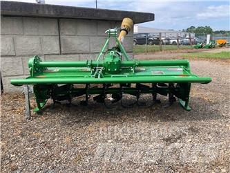 John Deere 665 動力耙和旋轉式耕耘機