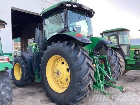 John Deere 7230R 曳引機
