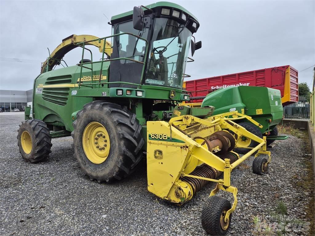 John Deere 7300 牧草收穫機